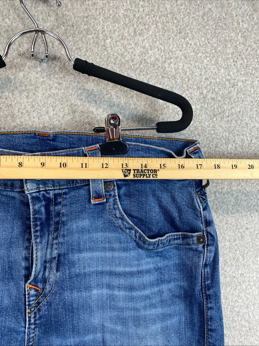 True Religion Men's Geno Relaxed Slim Fit Straight Jeans Size 34
